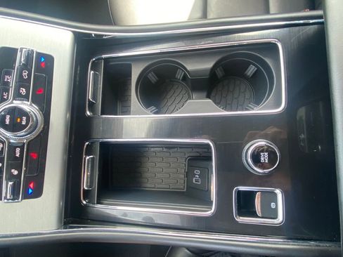 Used 2023 Lincoln Aviator AWD w/ Premium Package image 16