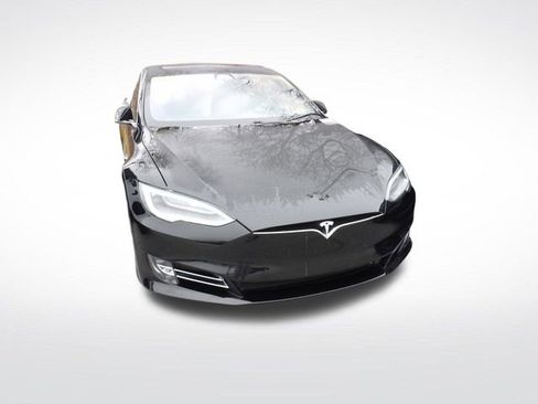 Used 2018 Tesla Model S 100D image 2