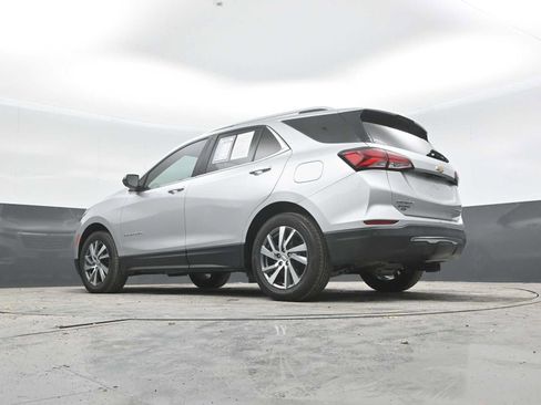 Used 2022 Chevrolet Equinox Premier AWD/4WD image 31