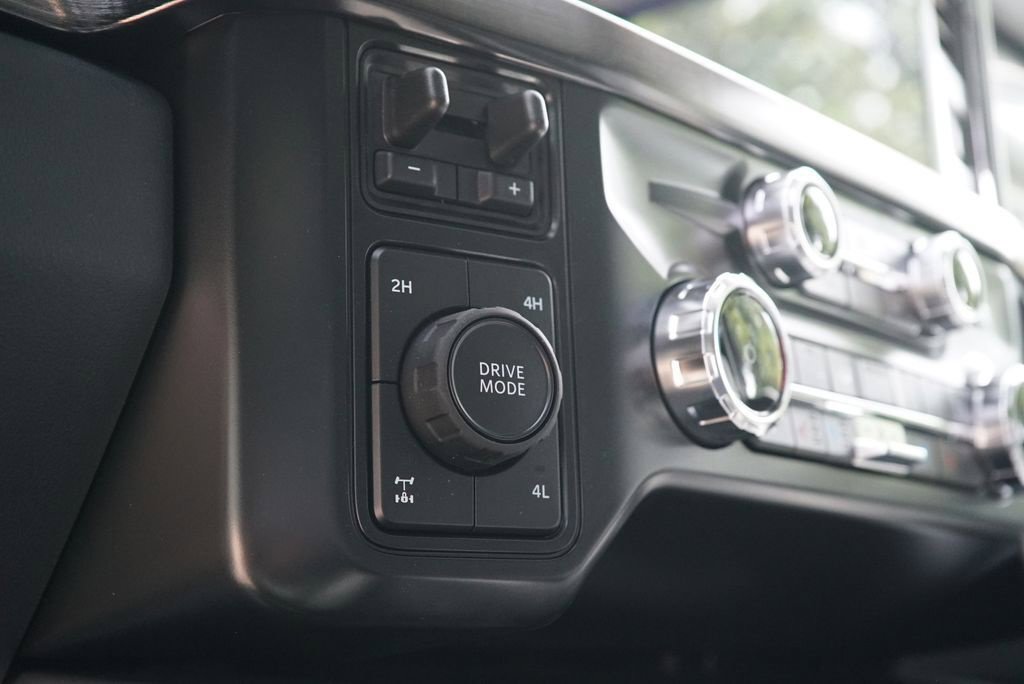 New 2026 Ford F350 Lariat w/ Black Appearance Package AWD/4WD image 20
