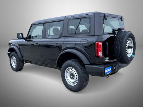 New 2026 Ford Bronco Base image 7