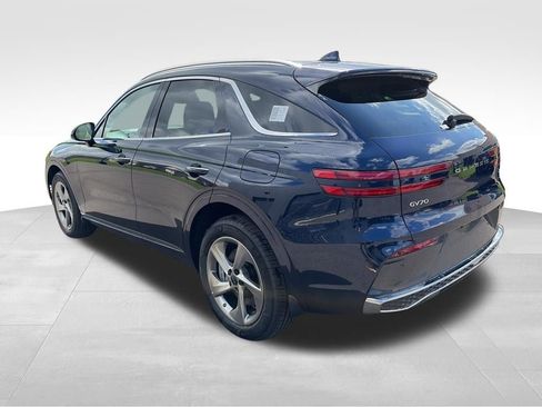 New 2026 Genesis GV70 2.5T Select image 9