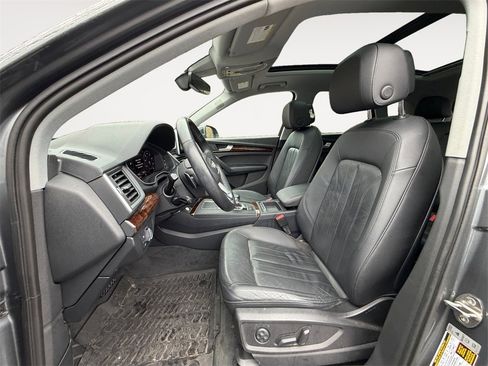 Used 2018 Audi Q5 2.0T Premium Plus w/ Premium Plus Package image 11