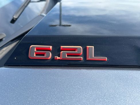 Used 2023 Chevrolet Silverado 1500 LT Trail Boss w/ LT Trail Boss Premium Package AWD/4WD image 13