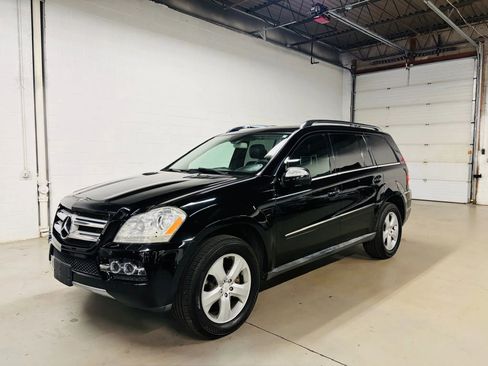 Used 2010 Mercedes-Benz GL 450 4MATIC image 2
