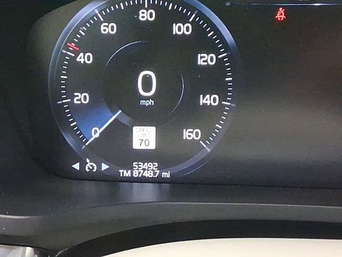 Used 2020 Volvo S60 T5 Momentum w/ Premium Package image 18