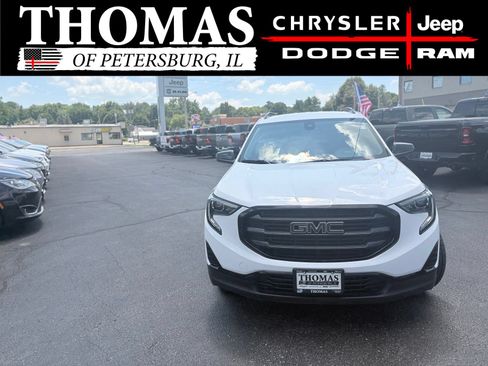 Used 2020 GMC Terrain SLE w/ Driver Convenience Package AWD/4WD image 2