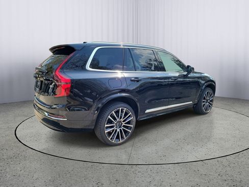 New 2026 Volvo XC90 B6 Plus w/ Protection Package Premier image 2