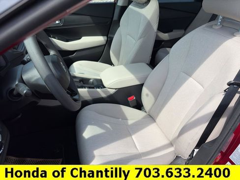Certified 2025 Honda Accord SE image 26