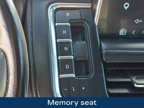 Used 2023 Chevrolet Tahoe Z71 AWD/4WD image 11