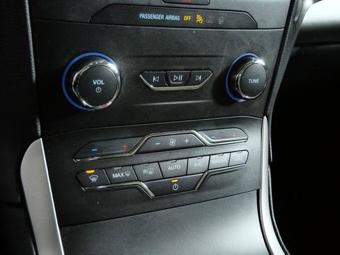 Certified 2019 Ford Edge SEL AWD/4WD image 21