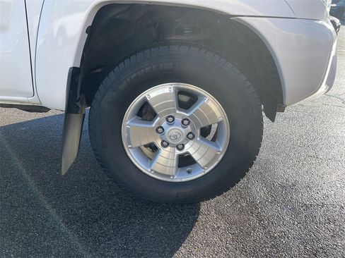 Used 2013 Toyota Tacoma 4x4 Double Cab image 11