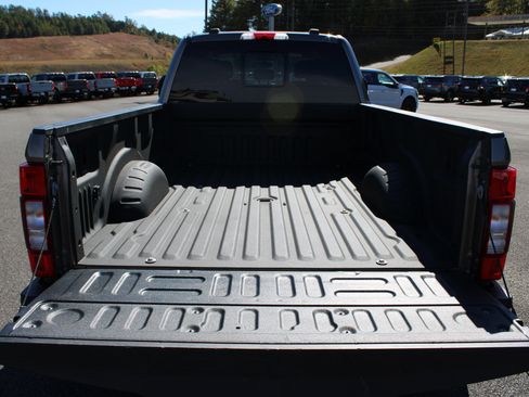 Used 2022 Ford F350 Lariat w/ Camper Package image 9