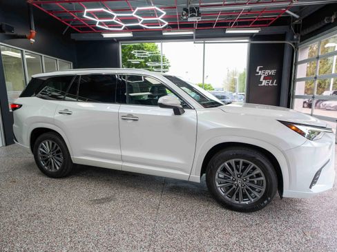 Used 2024 Lexus TX 350 AWD w/ Cold Weather Package image 5