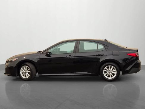 Used 2025 Toyota Camry LE FWD image 3