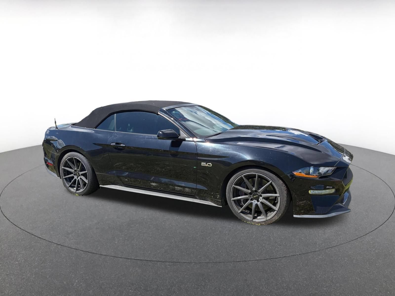 Used 2022 Ford Mustang GT Premium w/ GT Performance Package RWD image 2