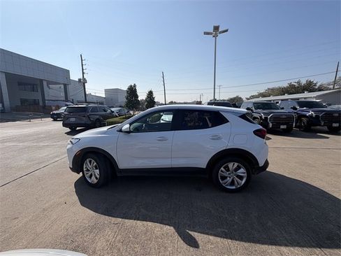 Used 2025 Buick Encore GX Preferred image 8