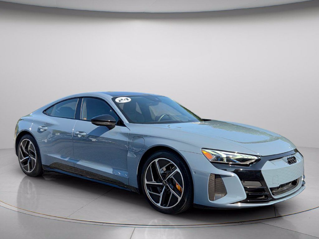 Used 2024 Audi RS e-tron GT w/ Carbon Performance Package AWD/4WD image 9