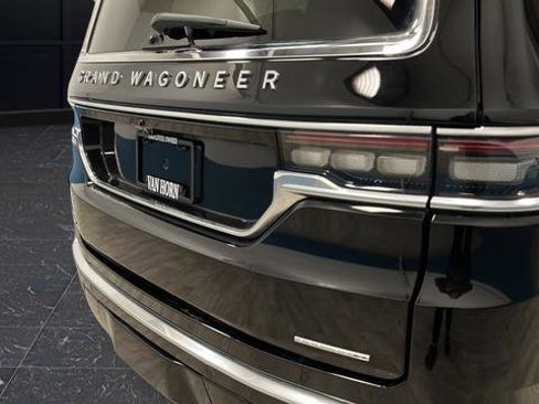 Used 2023 Jeep Grand Wagoneer Series II image 41