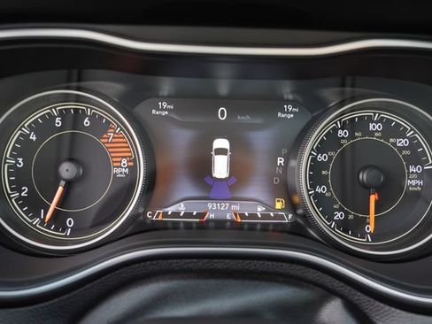 Certified 2020 Jeep Cherokee Limited AWD/4WD image 36