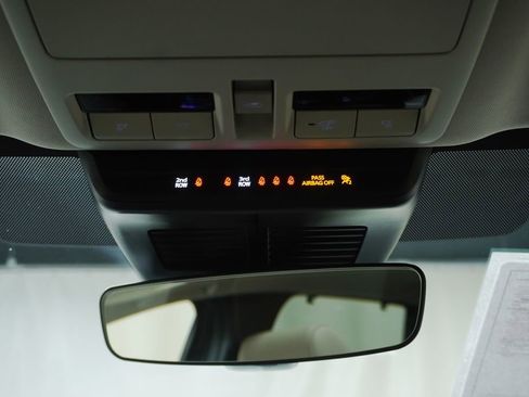 Certified 2025 MAZDA CX-90 3.3 Turbo w/ Preferred Package image 31