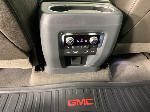 Used 2021 GMC Yukon Denali w/ Denali Ultimate Package RWD image 36