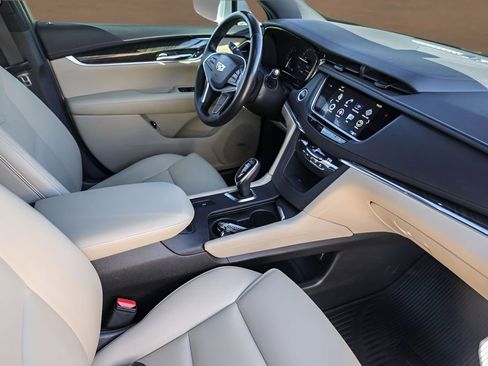Used 2019 Cadillac XT5 FWD image 29