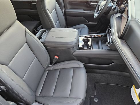 New 2026 Chevrolet Tahoe LT w/ Comfort Package RWD image 17