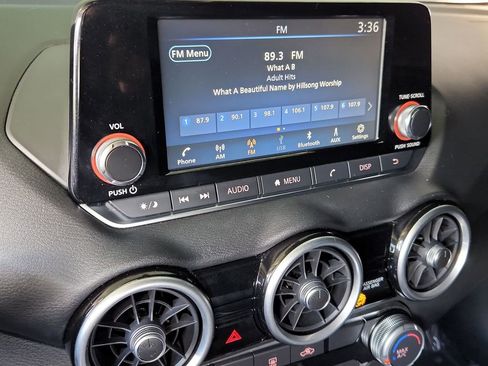Used 2025 Nissan Sentra S FWD image 17