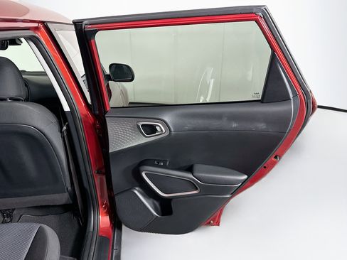 Used 2022 Kia Soul LX w/ Technology Package FWD image 28