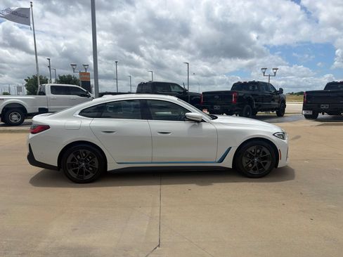 Used 2024 BMW i4 eDrive40 w/ Premium Package RWD image 7