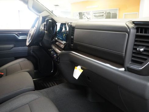 Used 2025 Chevrolet Silverado 1500 LT image 27