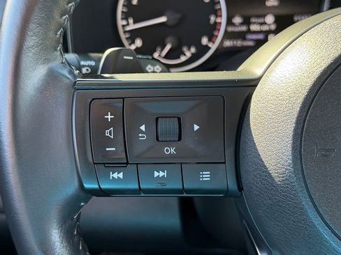 Certified 2024 Nissan Pathfinder SV FWD image 13