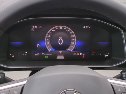New 2026 Volkswagen Jetta SE FWD image 13