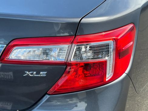 Used 2013 Toyota Camry XLE FWD image 18