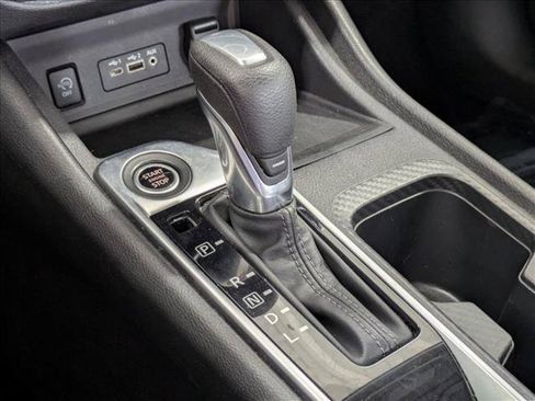 Used 2024 Nissan Sentra SV FWD image 12