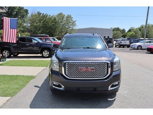 Used 2016 GMC Yukon Denali w/ Open Road Package AWD/4WD image 8