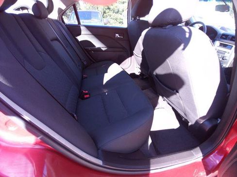 Used 2011 Ford Fusion SE w/ 202A Rapid Spec Order Code FWD image 16