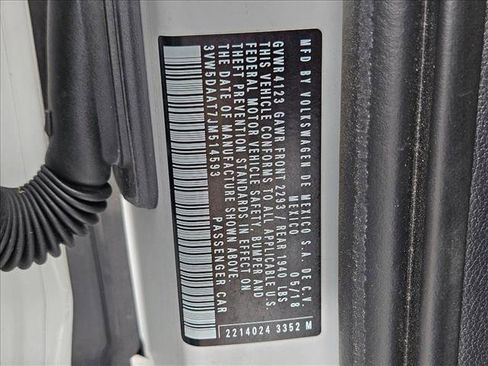 Used 2018 Volkswagen Beetle 2.0T S image 21