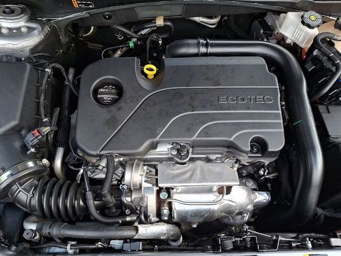 Used 2024 Chevrolet Malibu LT FWD image 28