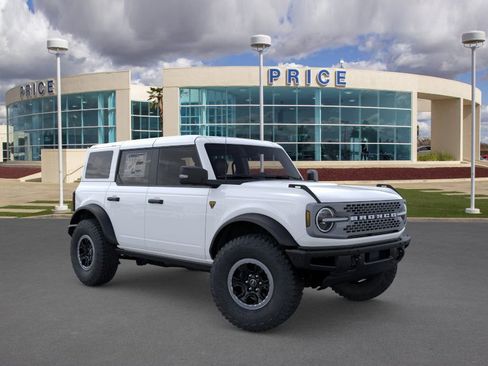 New 2025 Ford Bronco Badlands image 7