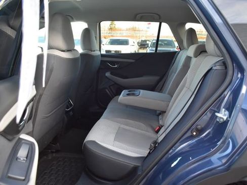 Used 2023 Subaru Outback Premium image 31