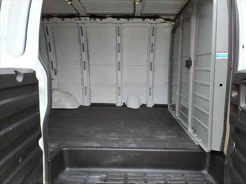 Used 2019 Chevrolet Express 2500 w/ Driver Convenience Package image 22
