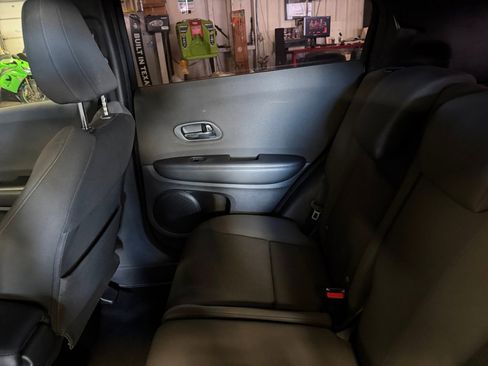 Used 2019 Honda HR-V Sport image 29
