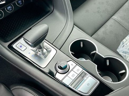Certified 2026 Genesis G70 2.5T AWD/4WD image 15