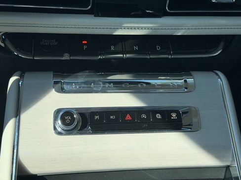 New 2025 Lincoln Aviator Reserve w/ Equipment Group 201A image 33