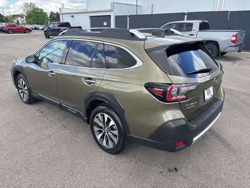 Used 2025 Subaru Outback Touring XT AWD/4WD image 5