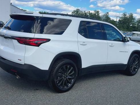 Used 2023 Chevrolet Traverse RS AWD/4WD image 8