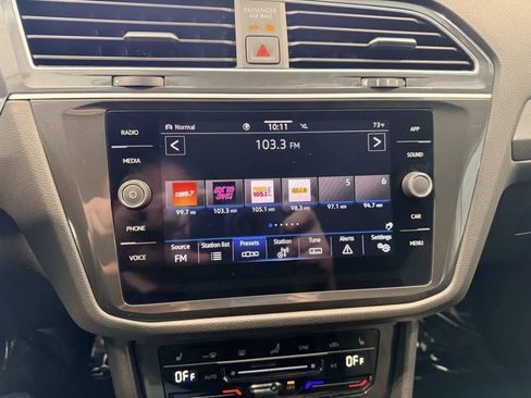 Used 2024 Volkswagen Tiguan SE AWD/4WD image 41