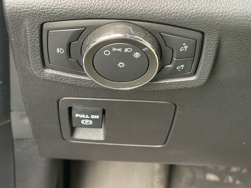 Used 2021 Ford Expedition XLT image 10